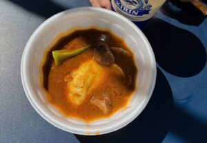 西アフリカ料理 フフとトマトスープ