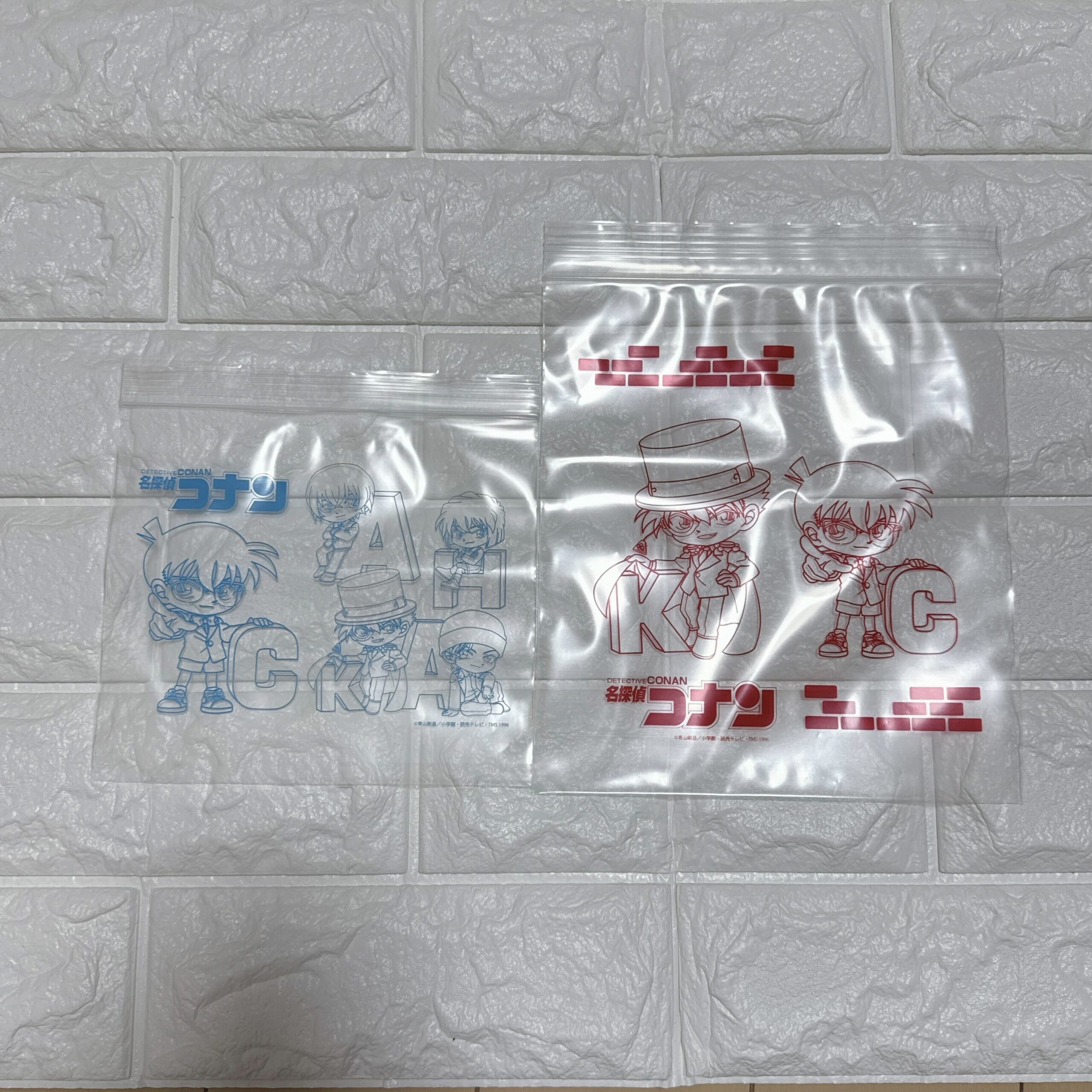 コナン フリーザーバッグ SサイズとMサイズの比較　2026