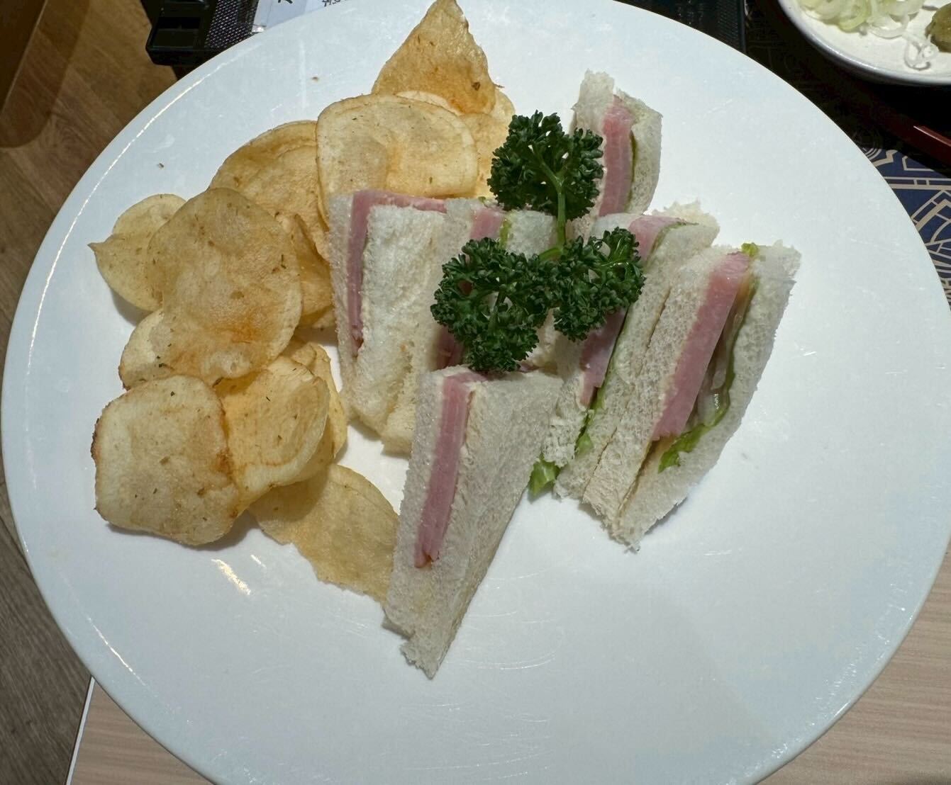 名探偵コナンカフェ2025 喫茶ポアロのサンドイッチ 信州みその隠し味