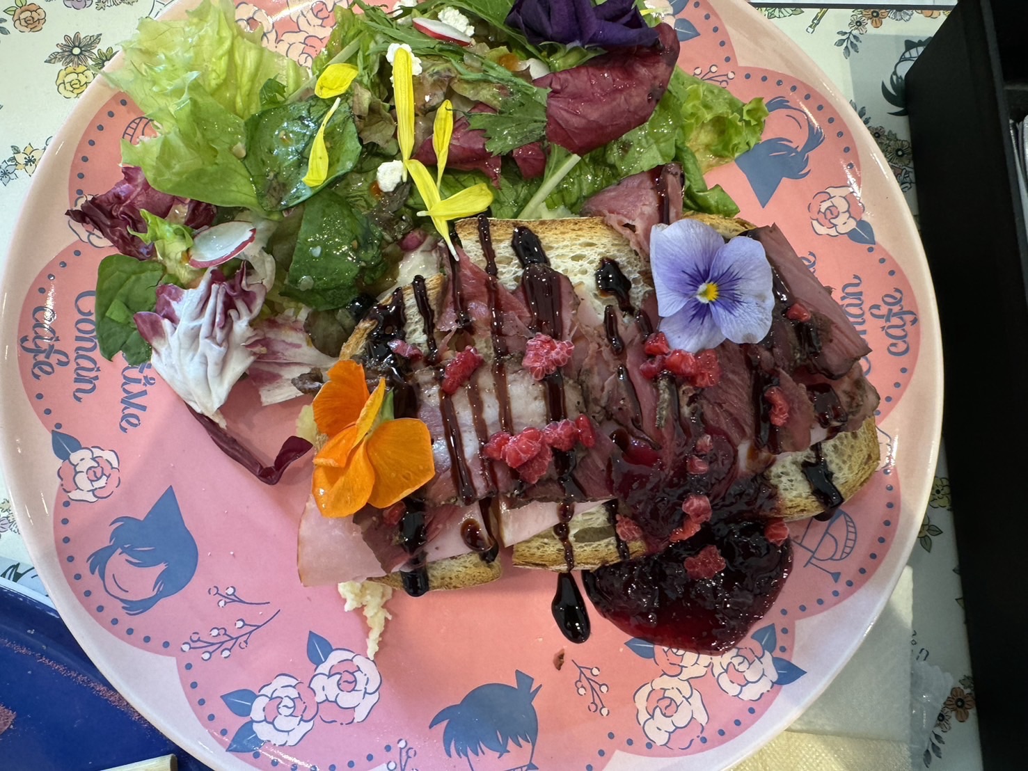 コナンカフェ2024 ガーデンサンドBlossom